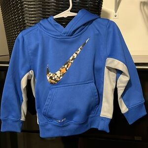 2t Nike hoodie EUC no stains or flaws